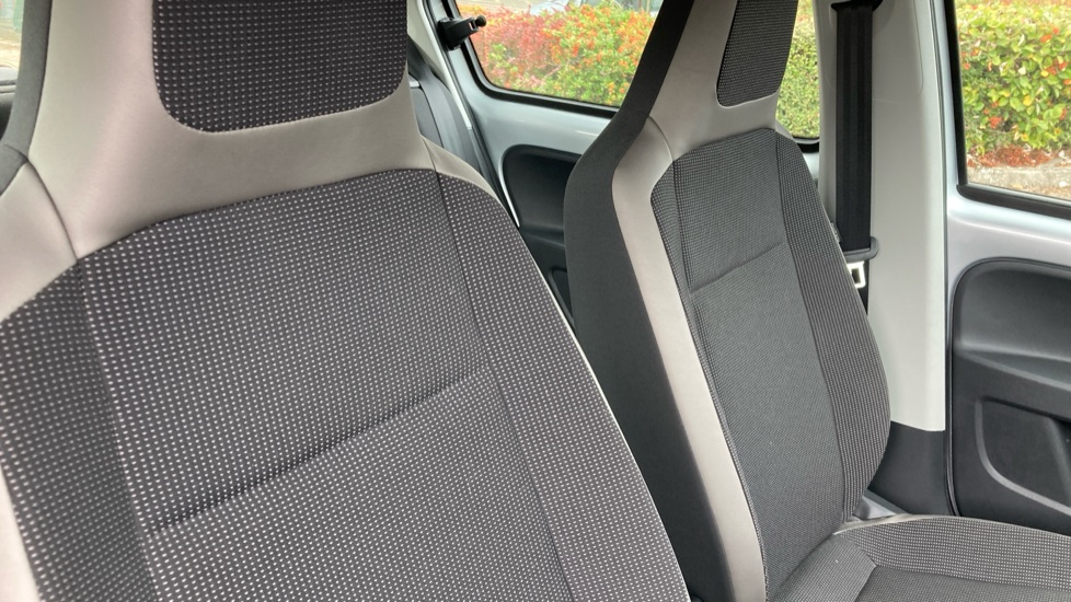 Volkswagen Up 1.0 High Up 5dr Petrol Hatchback - Image 33