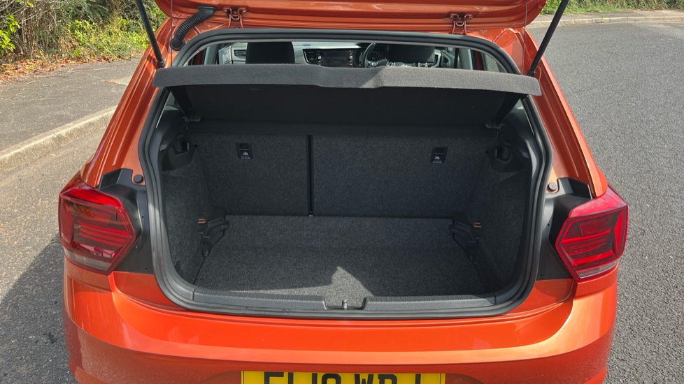 Volkswagen Polo 1.0 SE 5dr Petrol Hatchback - Image 4