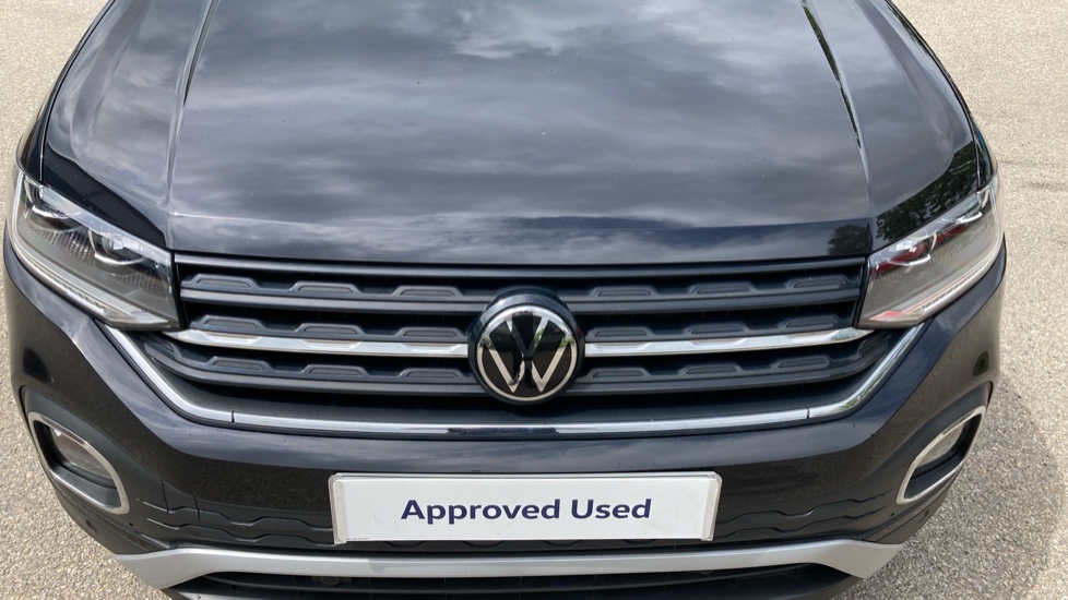 Volkswagen T-Cross 1.0 TSI 110 SEL 5dr Petrol Estate - Image 8