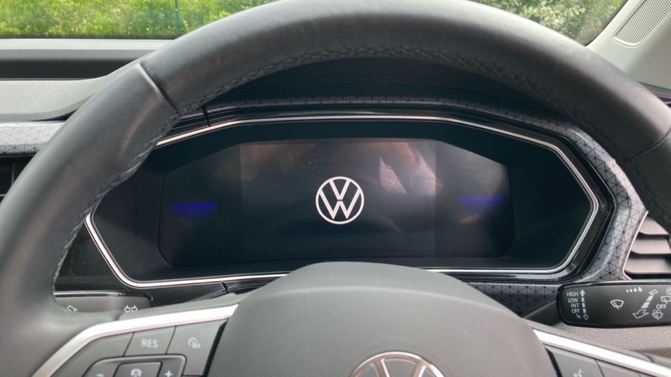 Volkswagen T-Cross 1.0 TSI 110 SEL 5dr Petrol Estate - Image 18