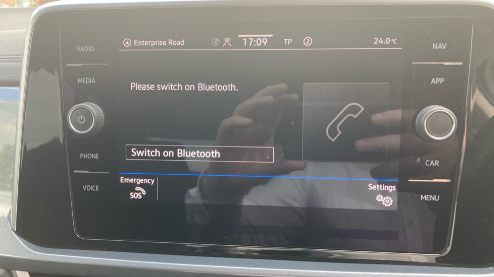 Volkswagen T-Roc 1.5 TSI Style 5dr Petrol Hatchback - Image 39