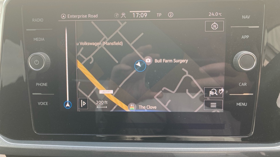 Volkswagen T-Roc 1.5 TSI Style 5dr Petrol Hatchback - Image 40