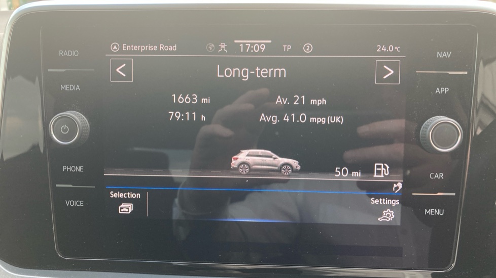 Volkswagen T-Roc 1.5 TSI Style 5dr Petrol Hatchback - Image 42