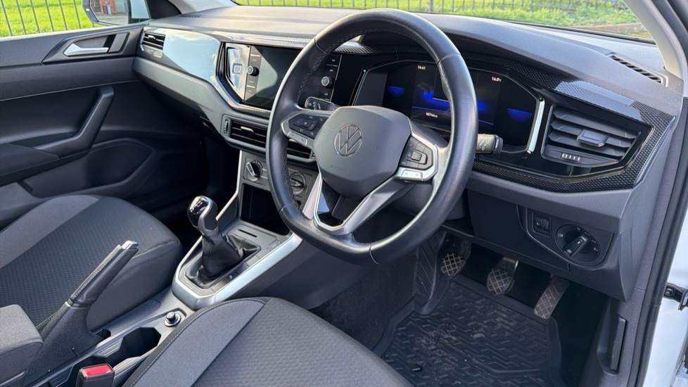 Volkswagen Polo 1.0 TSI Life 5dr Petrol Hatchback - Image 11