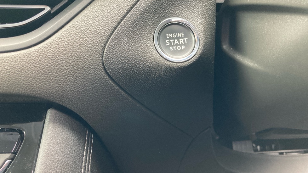 Vauxhall Grandland 1.2 Turbo Ultimate 5dr Auto Petrol Hatchback - Image 30