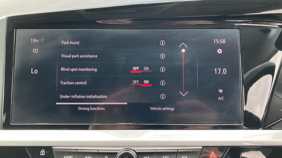 Vauxhall Grandland 1.2 Turbo Ultimate 5dr Auto Petrol Hatchback - Image 39