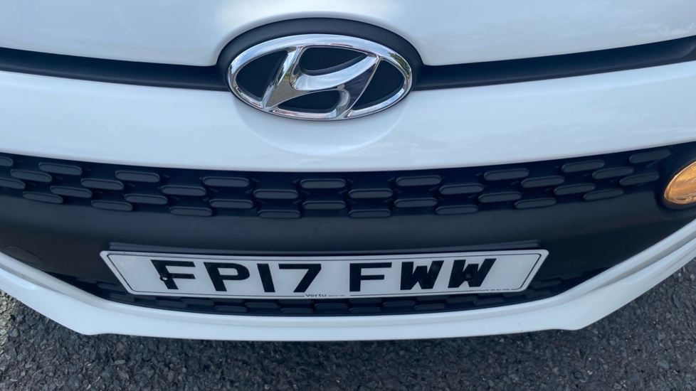 Hyundai i10 1.2 SE 5dr Petrol Hatchback - Image 52