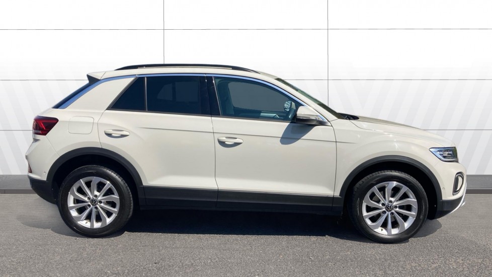 Volkswagen T-Roc 1.0 TSI 115 Match 5dr Petrol Hatchback - Image 5