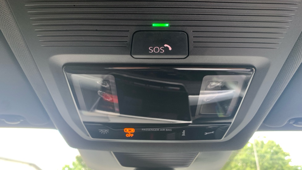 Volkswagen Tayron 1.5 TSI eHybrid R-Line 5dr DSG6 Estate - Image 31