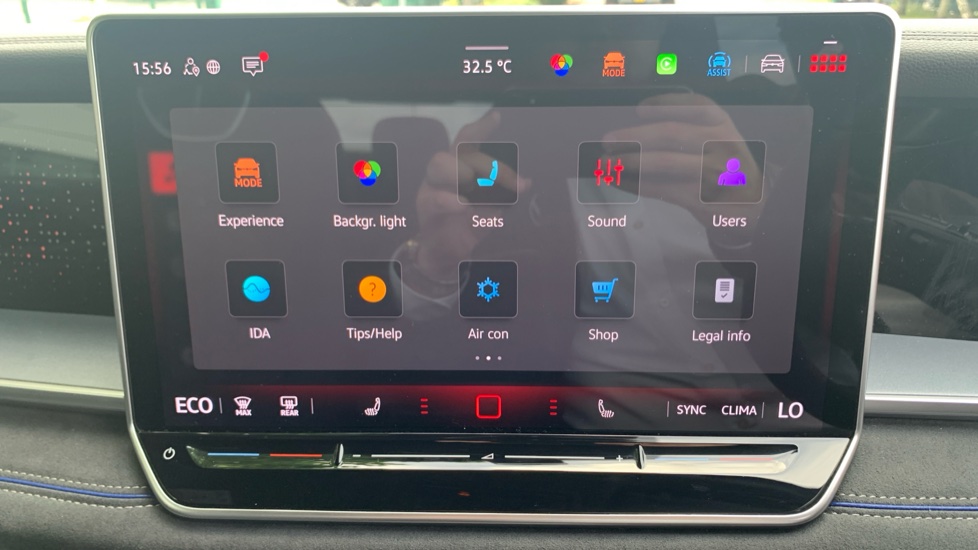 Volkswagen Tayron 1.5 TSI eHybrid R-Line 5dr DSG6 Estate - Image 34