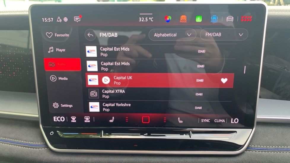 Volkswagen Tayron 1.5 TSI eHybrid R-Line 5dr DSG6 Estate - Image 39