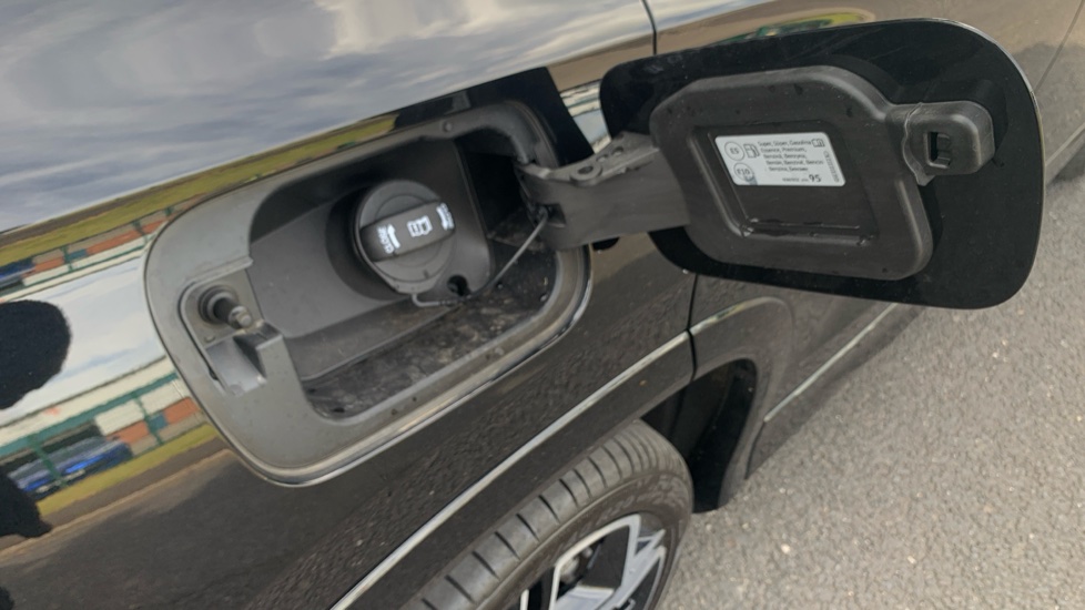 Volkswagen Tayron 1.5 TSI eHybrid R-Line 5dr DSG6 Estate - Image 62