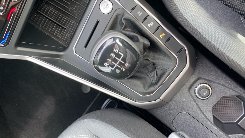Volkswagen Polo 1.0 TSI Edition 50 5dr Petrol Hatchback - Image 13