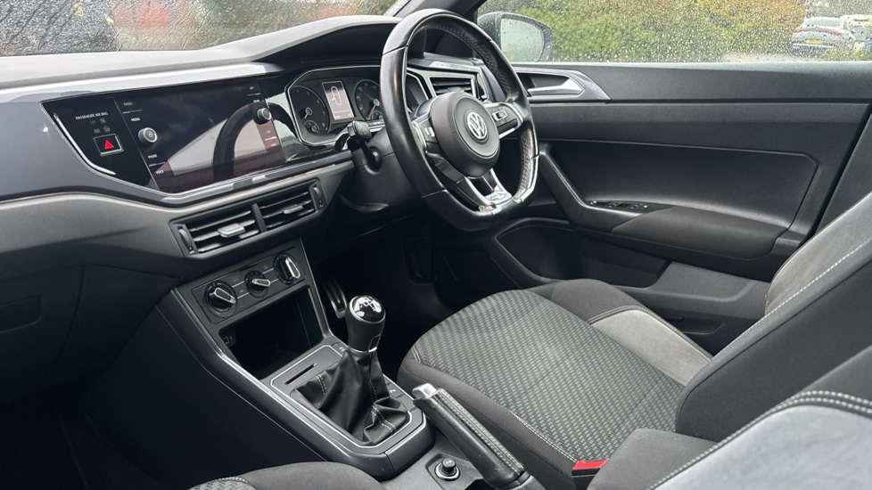 Volkswagen Polo 1.0 TSI 95 R-Line 5dr Petrol Hatchback - Image 9