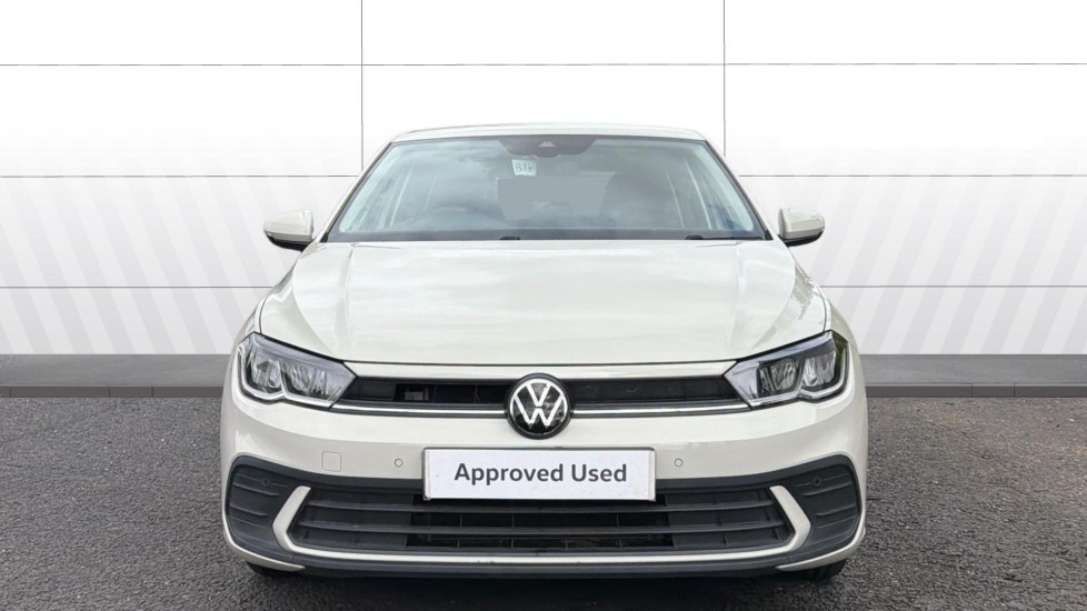 Volkswagen Polo 1.0 TSI Life 5dr Petrol Hatchback - Image 3