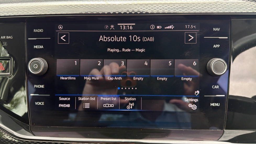 Volkswagen Polo 1.0 TSI Life 5dr Petrol Hatchback - Image 30