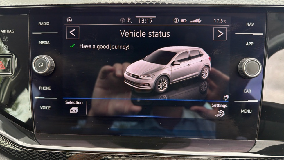 Volkswagen Polo 1.0 TSI Life 5dr Petrol Hatchback - Image 32
