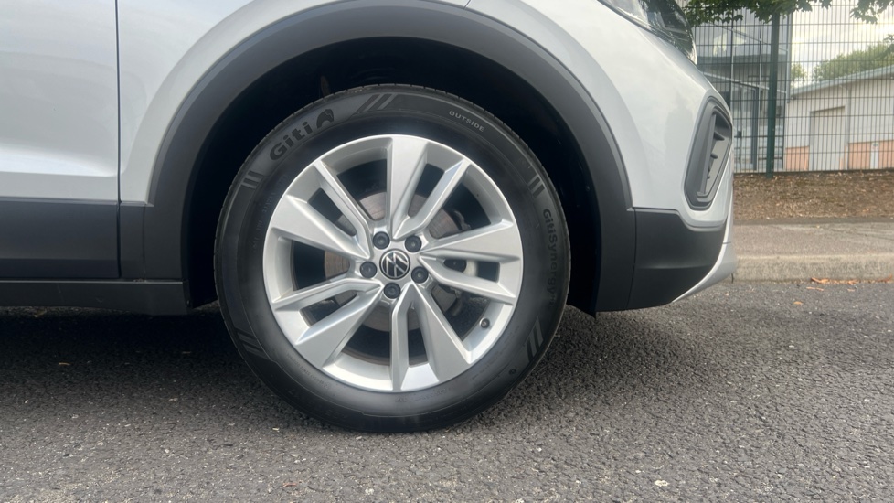 Volkswagen T-Cross 1.0 TSI 115 Match 5dr Petrol Estate - Image 7