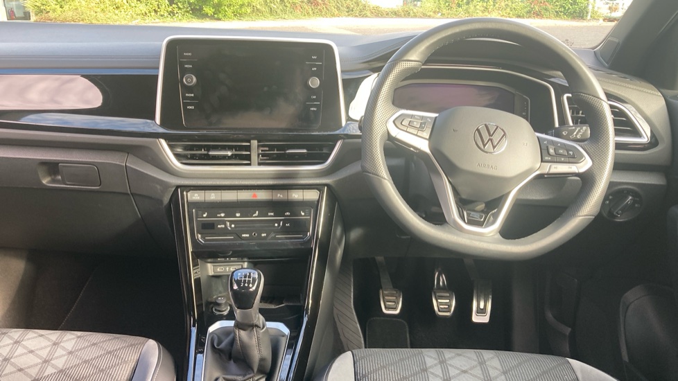 Volkswagen T-Roc 1.5 TSI R-Line 5dr Petrol Hatchback - Image 10