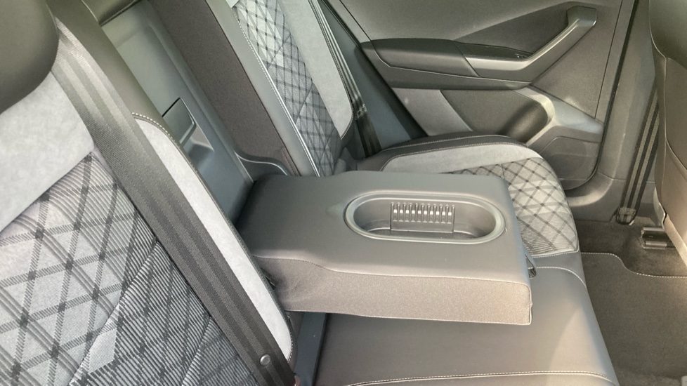Volkswagen T-Roc 1.5 TSI R-Line 5dr Petrol Hatchback - Image 28