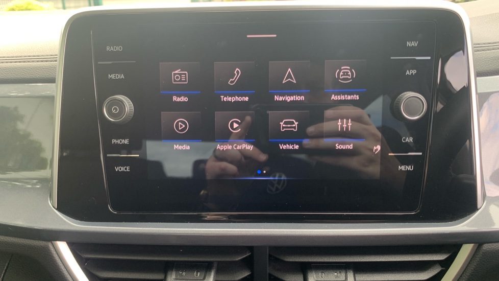 Volkswagen T-Roc 1.5 TSI Style 5dr Petrol Hatchback - Image 41