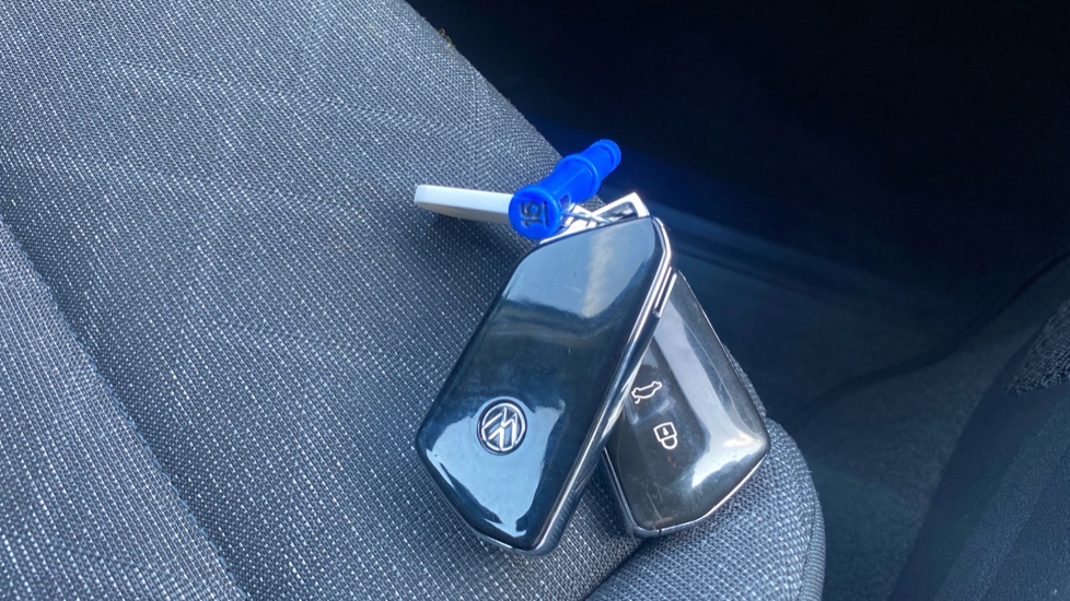 Volkswagen Golf 1.0 TSI Life 5dr Petrol Hatchback - Image 20