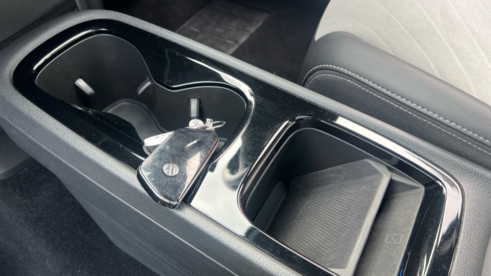 Volkswagen ID.3 150kW Family Pro Performance 58kWh 5dr Auto Electric Hatchback - Image 13