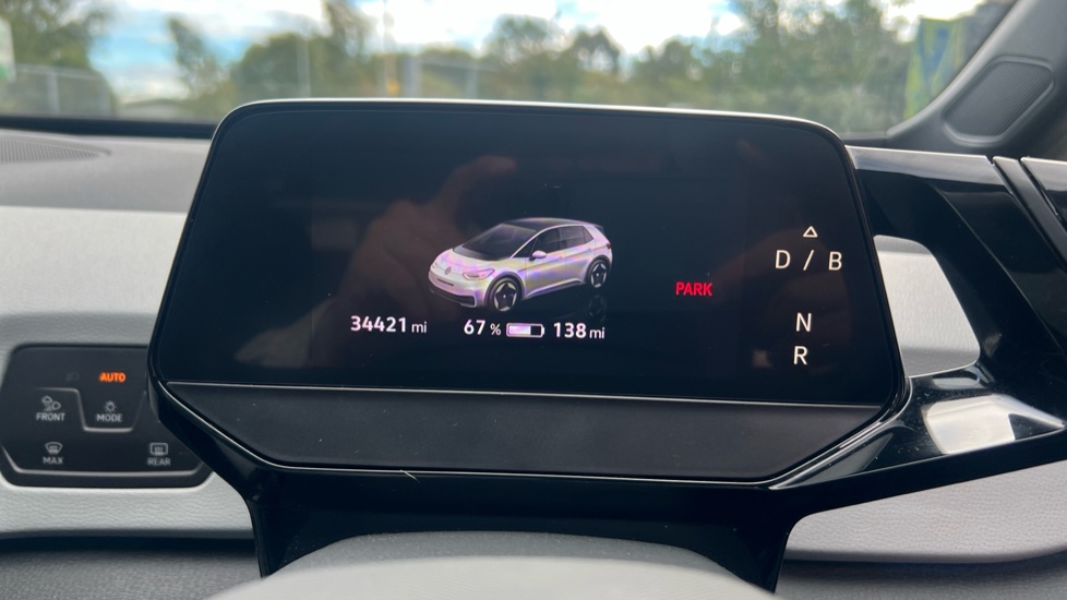 Volkswagen ID.3 150kW Family Pro Performance 58kWh 5dr Auto Electric Hatchback - Image 18