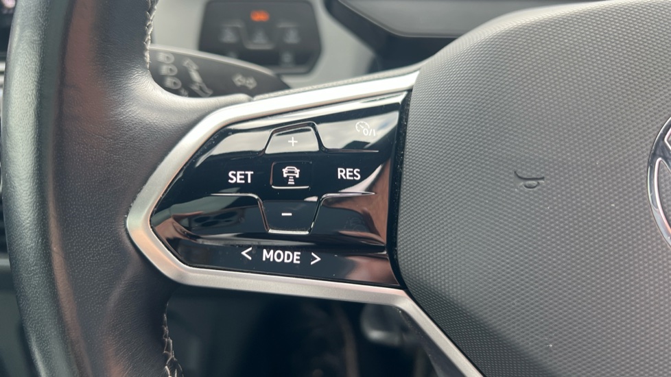 Volkswagen ID.3 150kW Family Pro Performance 58kWh 5dr Auto Electric Hatchback - Image 23