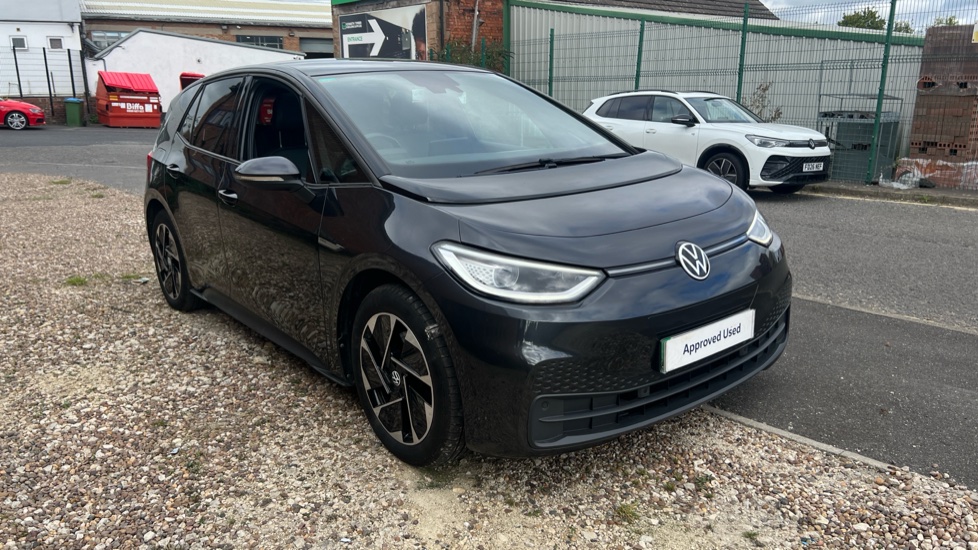 Volkswagen ID.3 150kW Family Pro Performance 58kWh 5dr Auto Electric Hatchback - Image 30