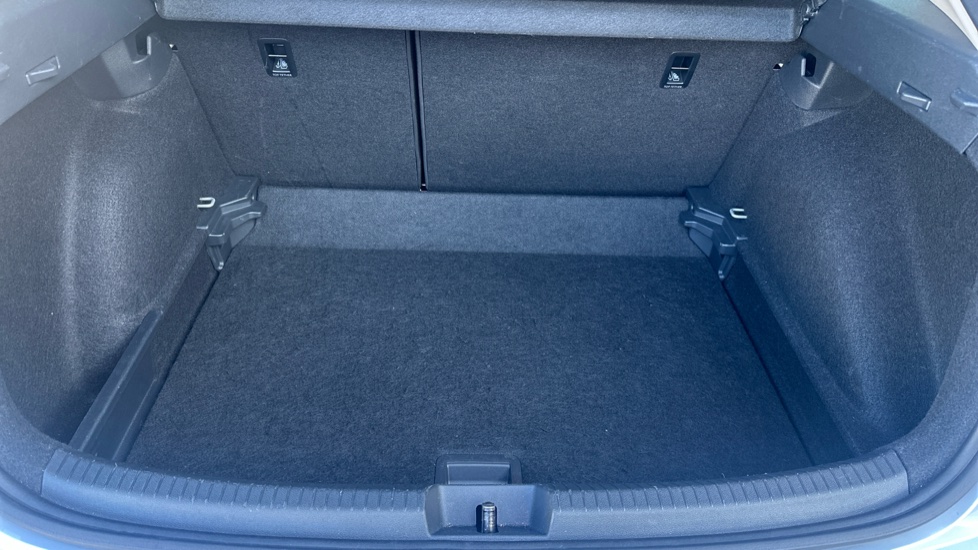 Volkswagen Taigo 1.0 TSI 115 Match 5dr Petrol Hatchback - Image 4