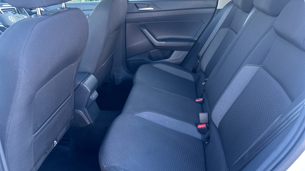 Volkswagen Taigo 1.0 TSI 115 Match 5dr Petrol Hatchback - Image 16