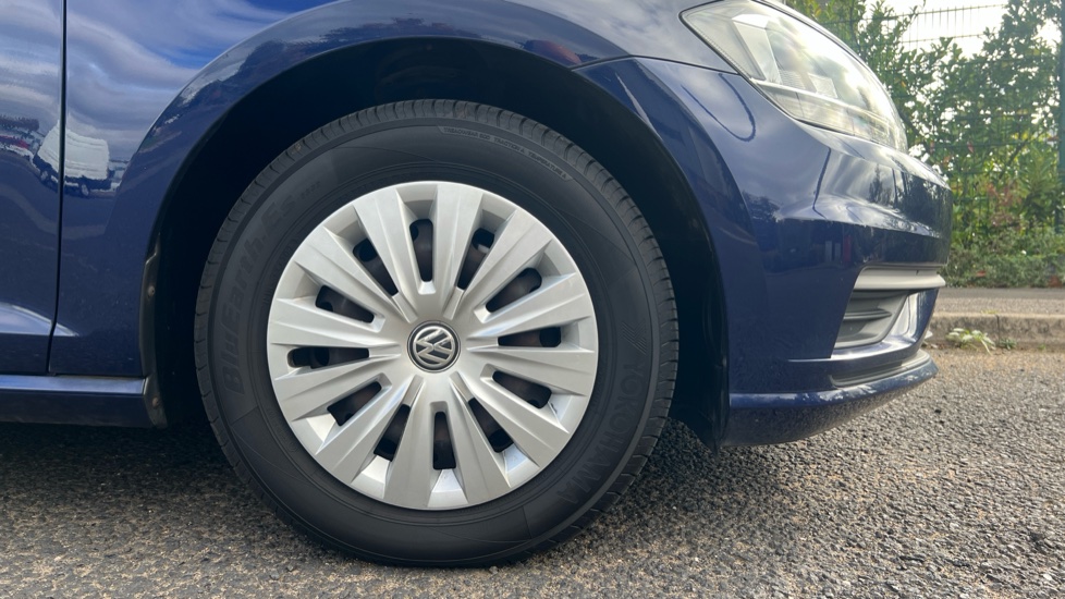 Volkswagen Golf 1.4 TSI S 5dr Petrol Hatchback - Image 7