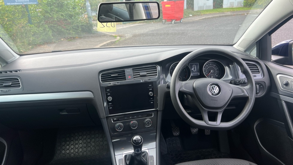 Volkswagen Golf 1.4 TSI S 5dr Petrol Hatchback - Image 10