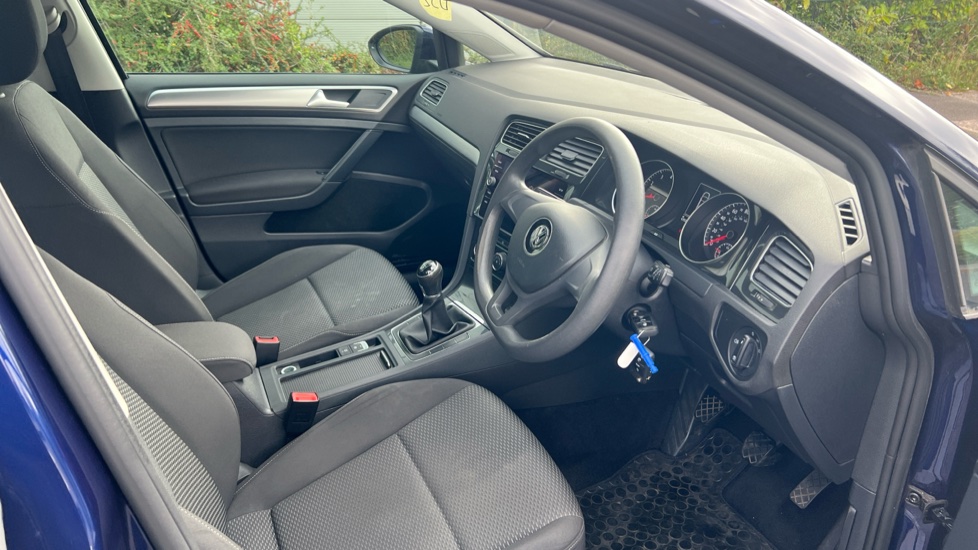 Volkswagen Golf 1.4 TSI S 5dr Petrol Hatchback - Image 26