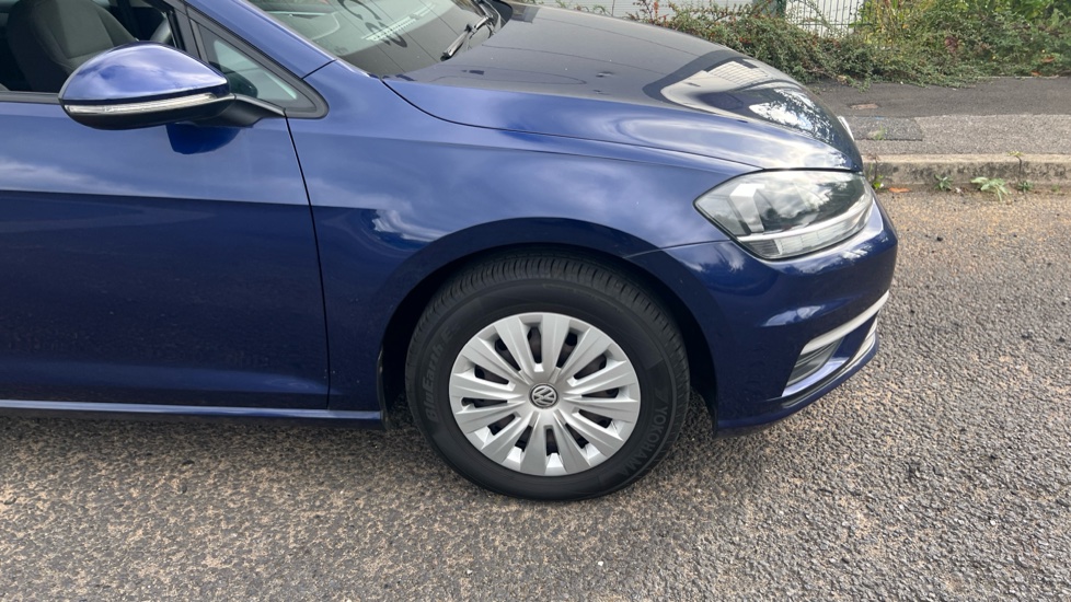 Volkswagen Golf 1.4 TSI S 5dr Petrol Hatchback - Image 30