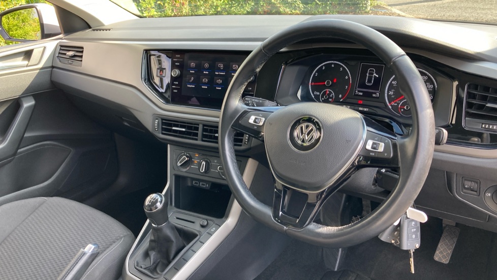 Volkswagen Polo 1.0 TSI 95 SE 5dr Petrol Hatchback - Image 11
