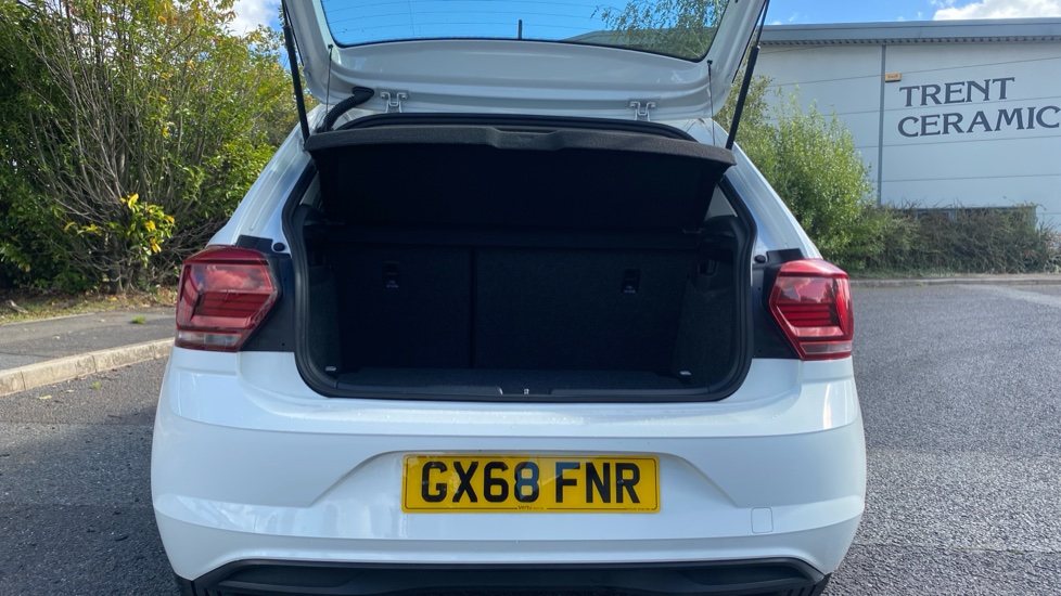 Volkswagen Polo 1.0 TSI 95 SE 5dr Petrol Hatchback - Image 4