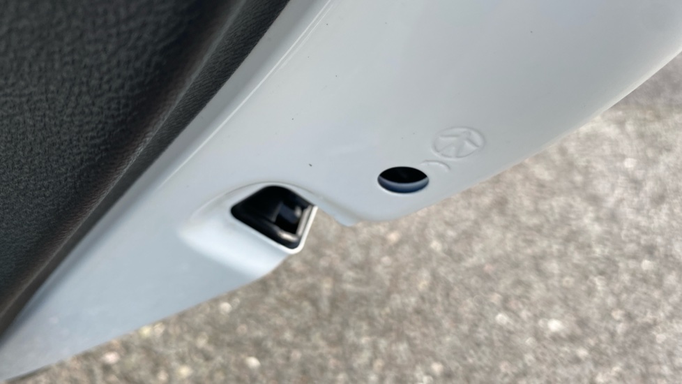 Volkswagen Polo 1.0 TSI 95 SE 5dr Petrol Hatchback - Image 47