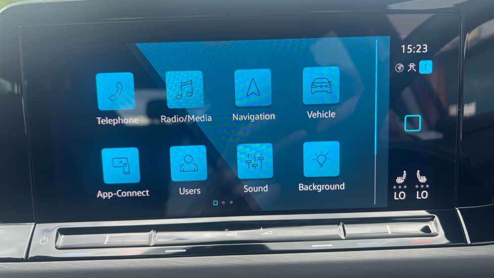 Volkswagen Golf 1.5 eTSI Style 5dr DSG Petrol Hatchback - Image 31