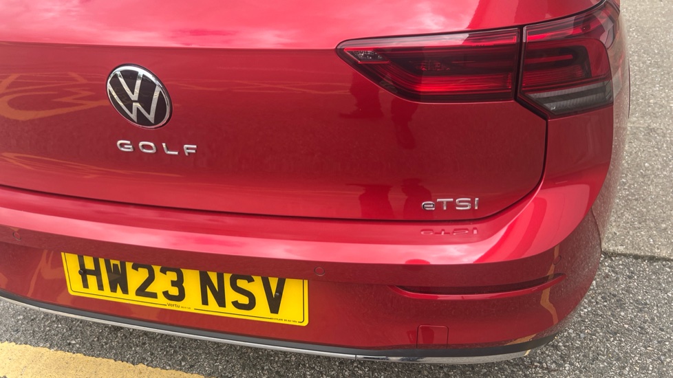 Volkswagen Golf 1.5 eTSI Style 5dr DSG Petrol Hatchback - Image 47