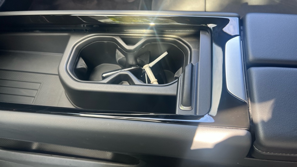 Volkswagen ID.7 210kW Match Pro S Plus 86kWh 5dr Auto Electric Estate - Image 13