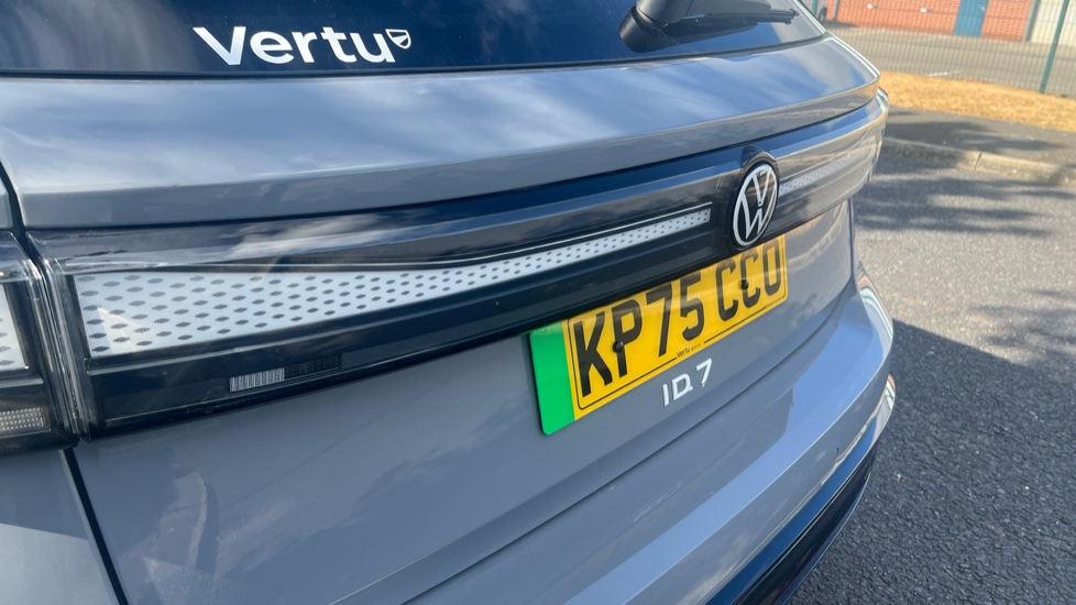 Volkswagen ID.7 210kW Match Pro S Plus 86kWh 5dr Auto Electric Estate - Image 47