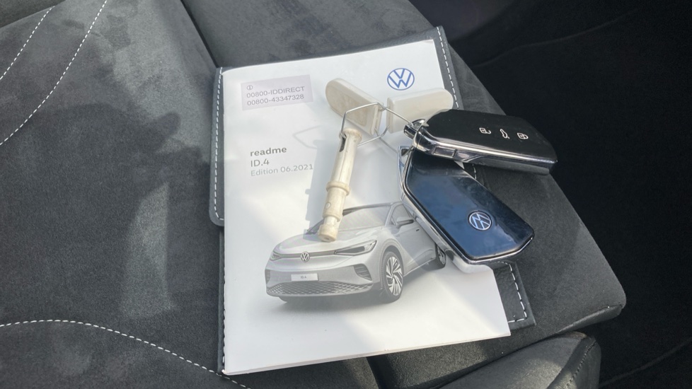 Volkswagen ID.4 150kW Max Pro Performance 77kWh 5dr Auto Electric Estate - Image 19
