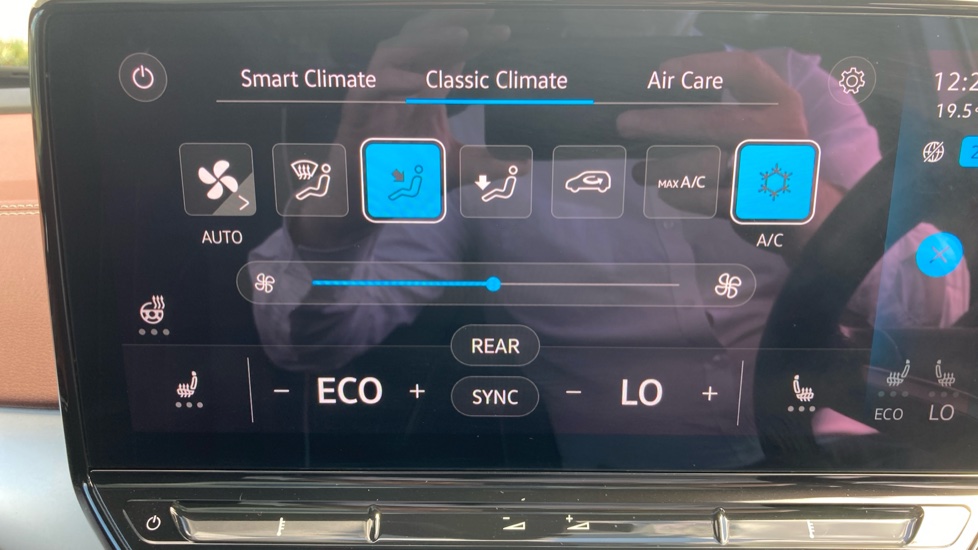 Volkswagen ID.4 150kW Max Pro Performance 77kWh 5dr Auto Electric Estate - Image 58