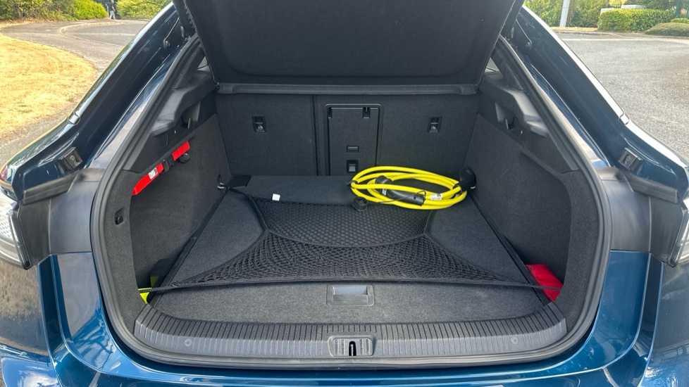 Volkswagen ID.7 210kW Launch Edition Pro 77kWh 5dr Auto Electric Hatchback - Image 4