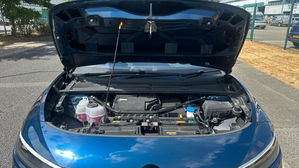 Volkswagen ID.7 210kW Launch Edition Pro 77kWh 5dr Auto Electric Hatchback - Image 8