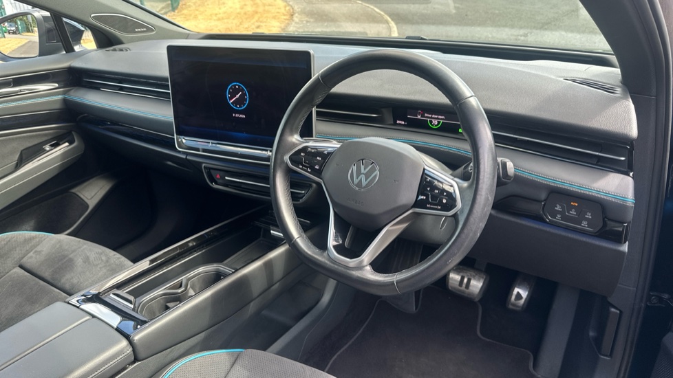 Volkswagen ID.7 210kW Launch Edition Pro 77kWh 5dr Auto Electric Hatchback - Image 11