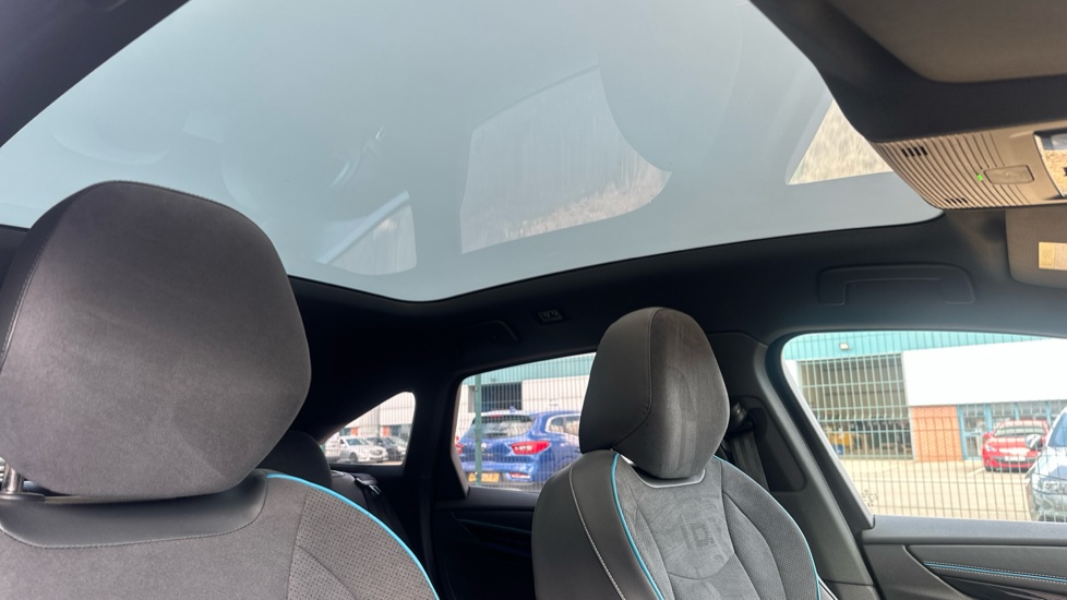 Volkswagen ID.7 210kW Launch Edition Pro 77kWh 5dr Auto Electric Hatchback - Image 26