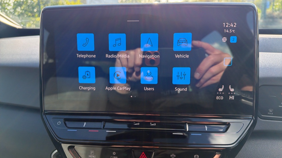 Volkswagen ID.3 150kW Life Pro Performance 58kWh 5dr Auto Electric Hatchback - Image 30
